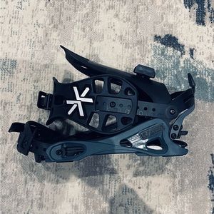 Karakoram split snowboard board binding